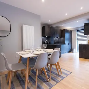 Luxurious Hackney Near Train Station , Londýn Velká Británie